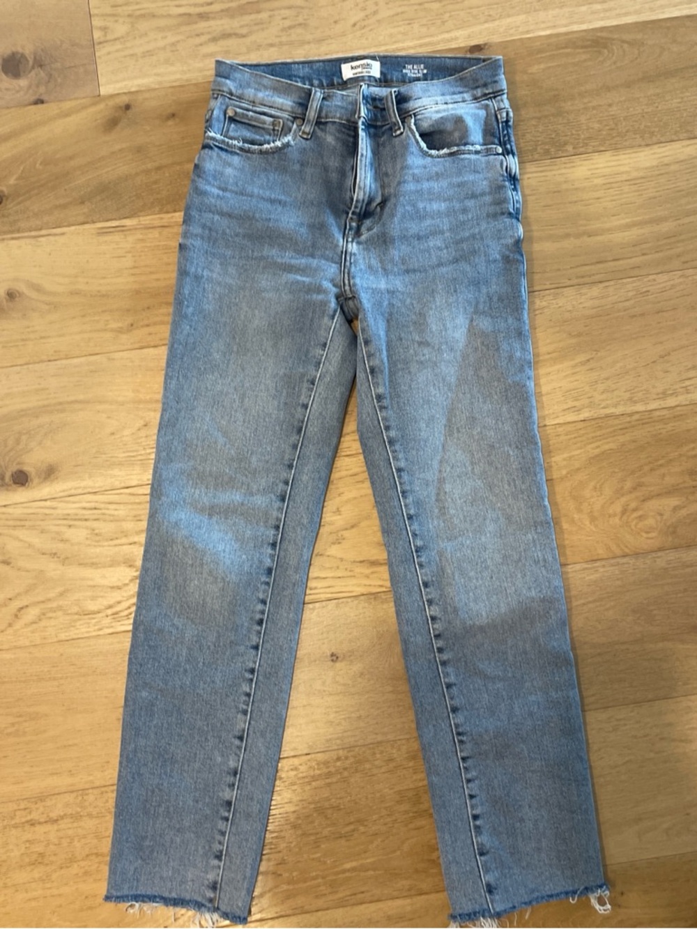 Kensie Straight-Leg Jeans in Light Blue Wash